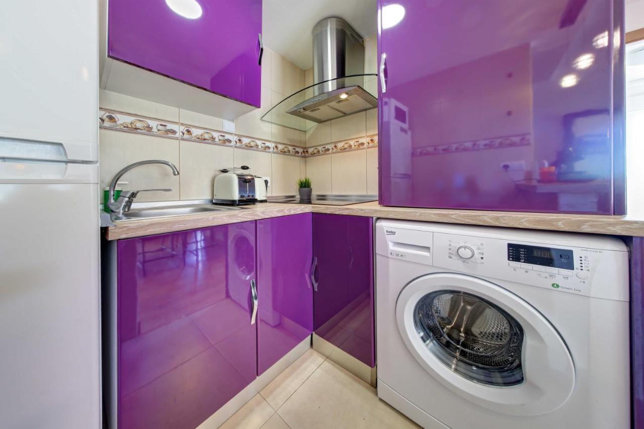 Apartament Pau Casals, 2 Min Walk From The Sea & Sea View Lloret de Mar Kültér fotó