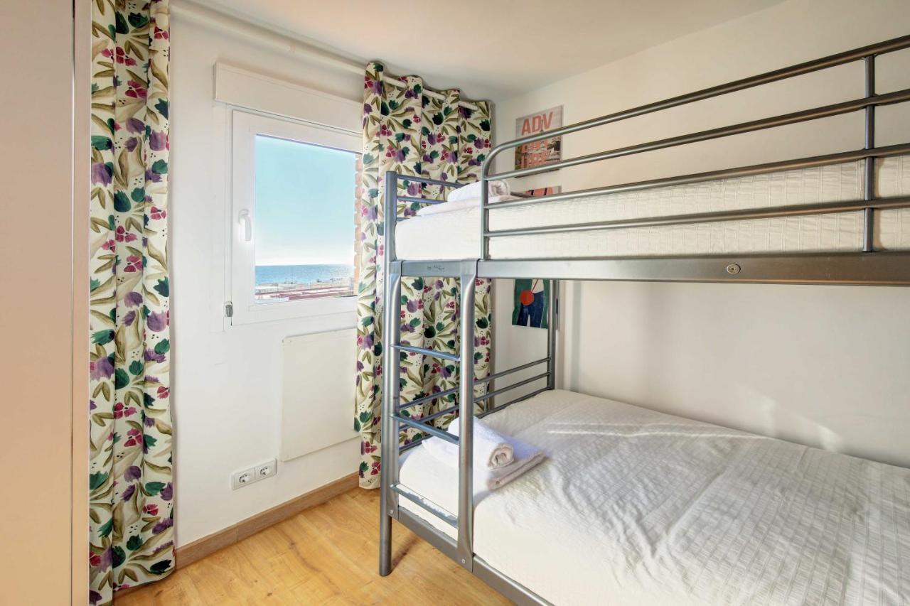 Apartament Pau Casals, 2 Min Walk From The Sea & Sea View Lloret de Mar Kültér fotó